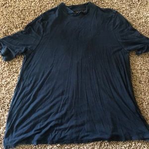 navy blue t shirt